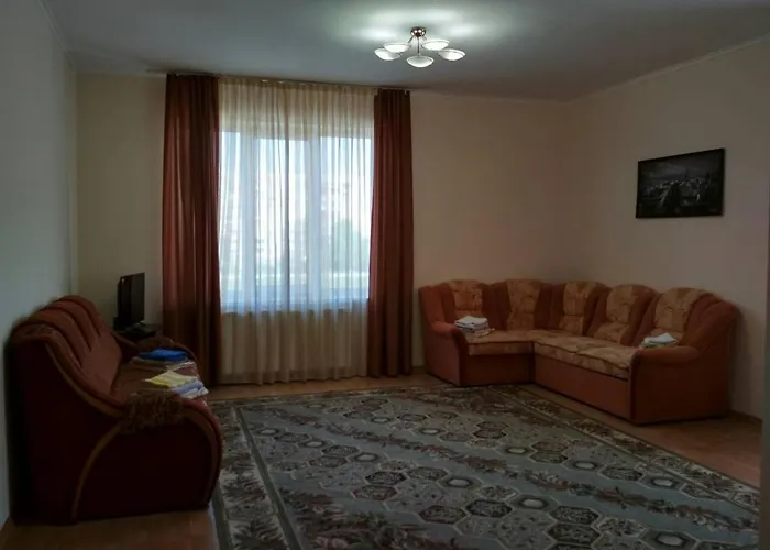 Apartments Domovik Квартира С Видом На Гори Парканія 21